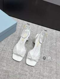 Picture of Prada Shoes _SKUPradasz35-40RR050719225
